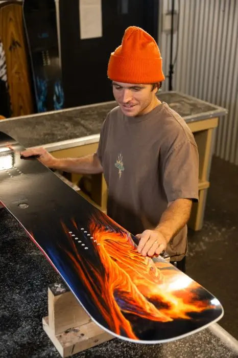 Lib Tech Dynamo Snowboard 2025 LIB TECH