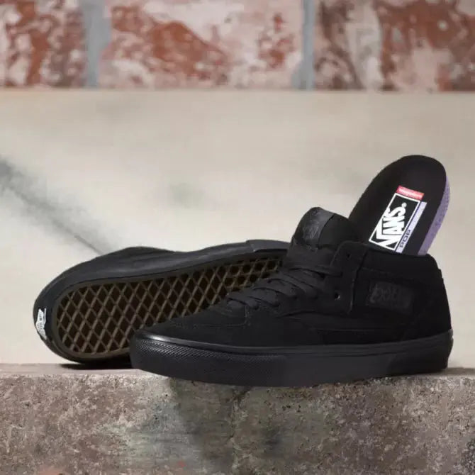 Van Skate Half Cab Shoes - Blackout Boardomshop