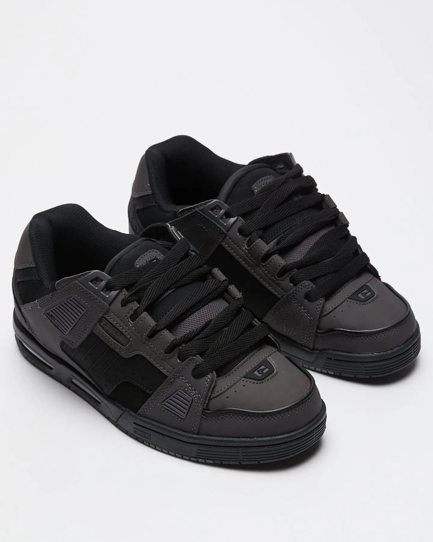 Globe Sabre Shoes - Black/Gunmetal GLOBE