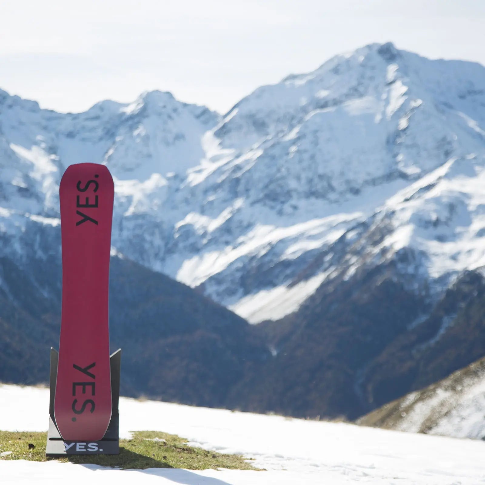 YES Rival Women's Snowboard YES