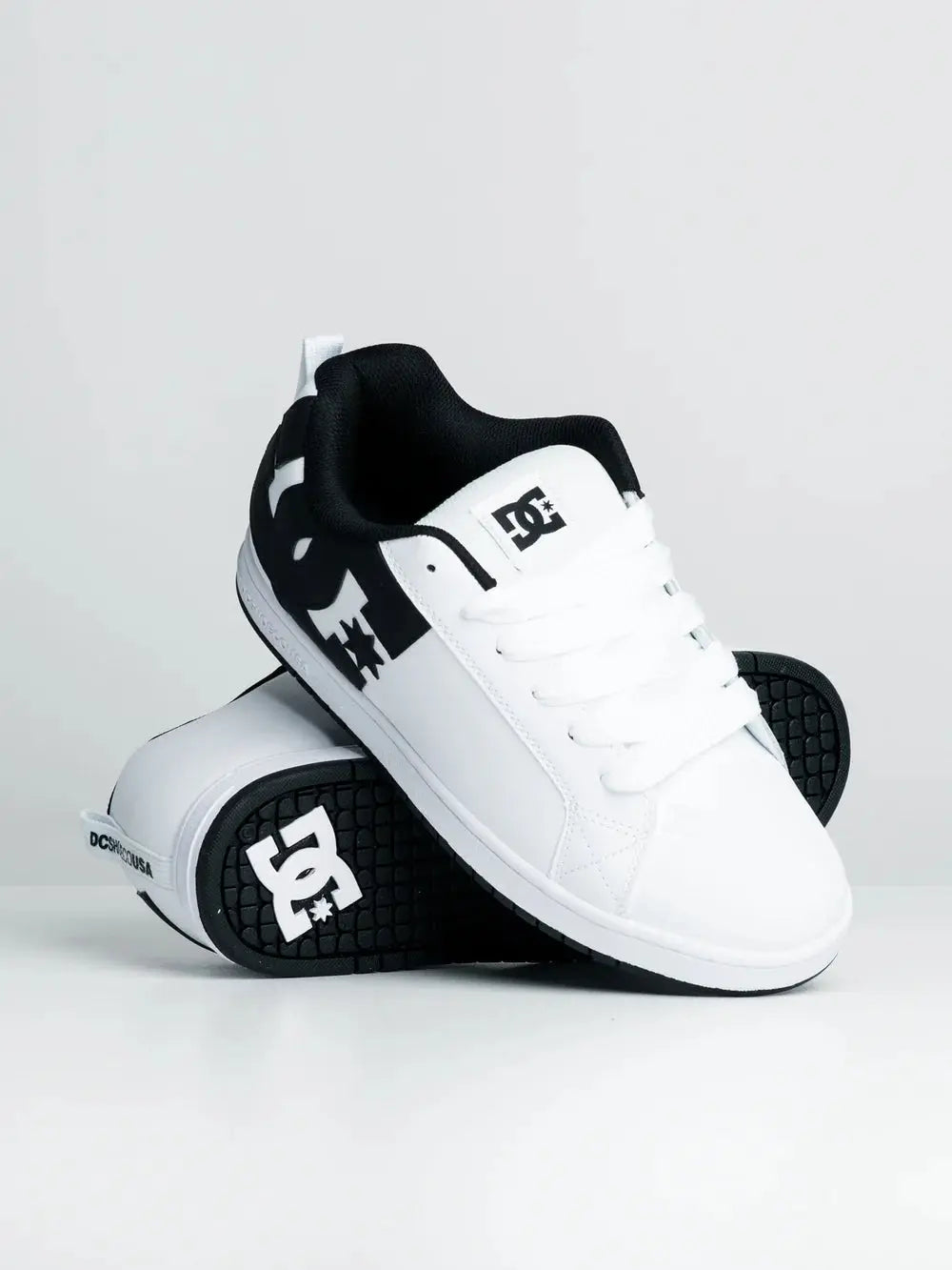 Court Graffic Shoes - White/Black/Black DC