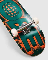 Globe G0 Reverb 8.375 Skateboard GLOBE
